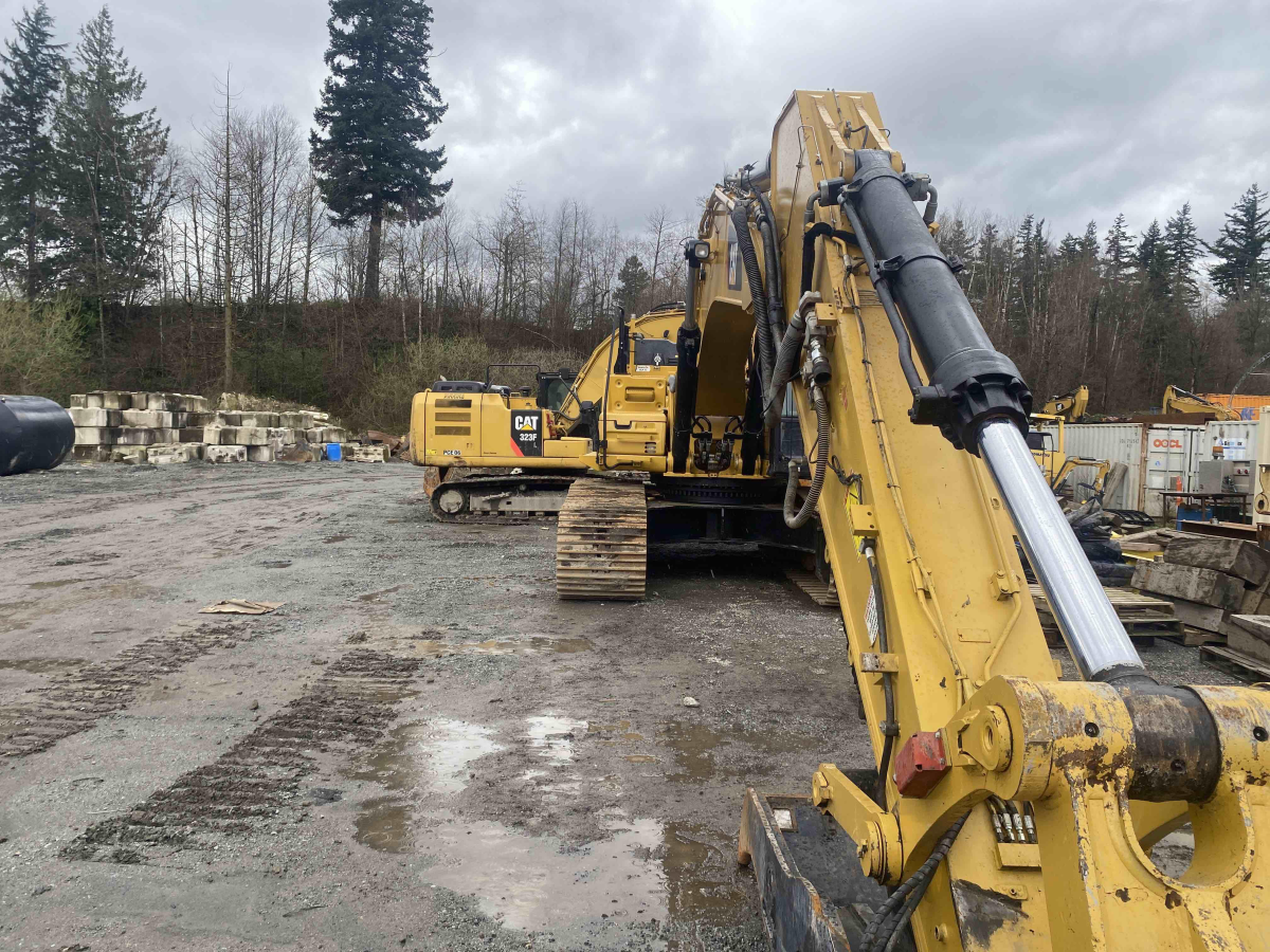 Subcategory - 100,000+ Lb Excavators | image 2