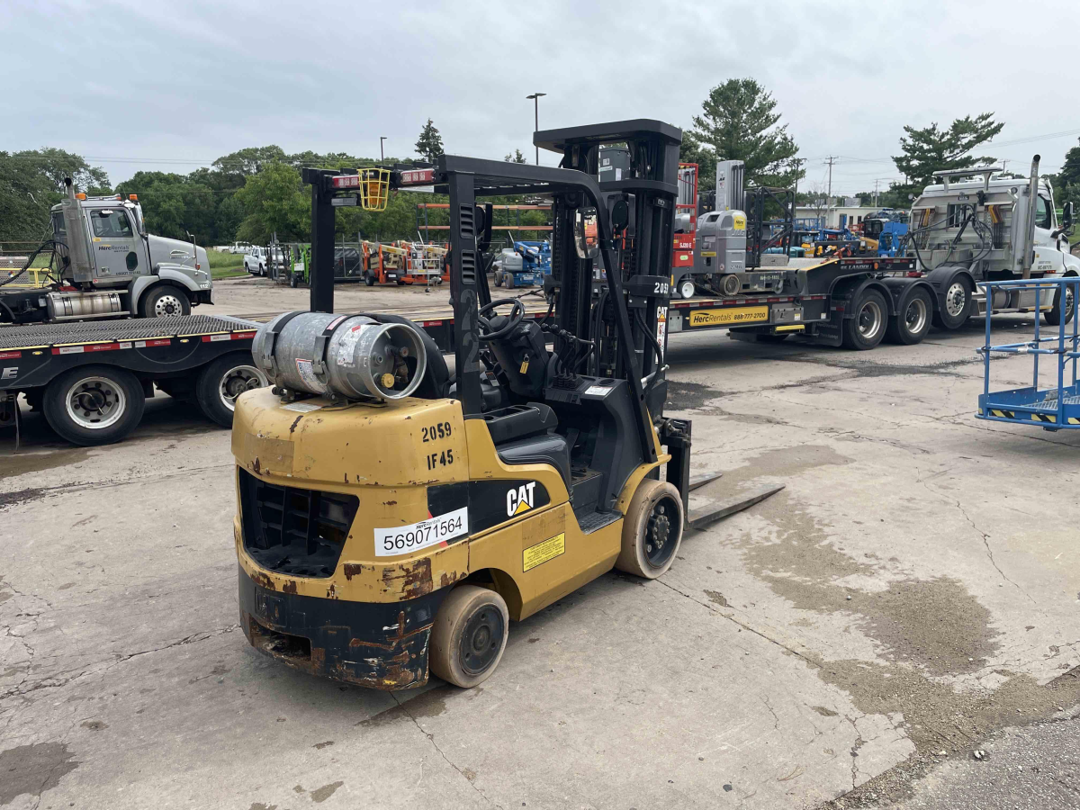 Subcategory - 0-19,999 Lb Cushion Tire Forklift Trucks | image 0