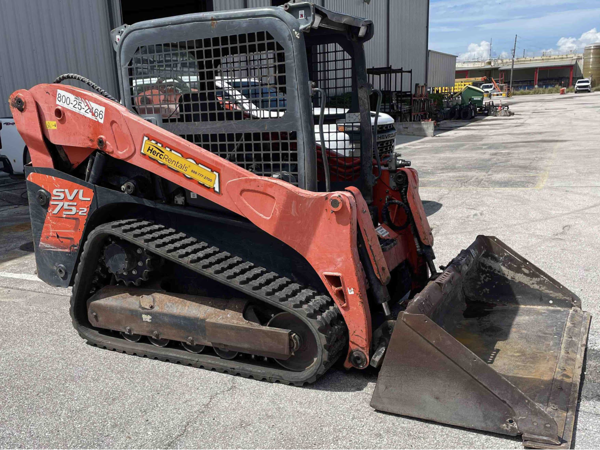 Subcategory - 2,000+ Lb Compact Track Loaders | image 1