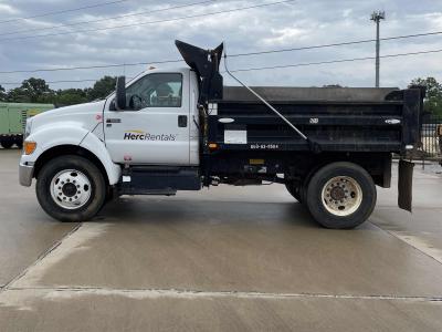 Gallery Thumbnail - Detail Photo - 2015 Ford F-650 | image 6