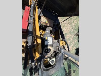 Gallery Thumbnail - Subcategory - 70+ HP Backhoe Loaders | image 11