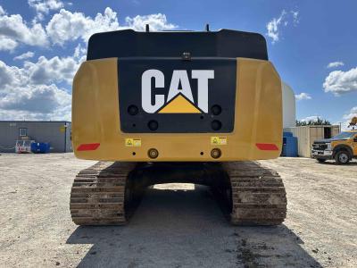 Gallery Thumbnail - Subcategory - 100,000+ Lb Excavators | image 7