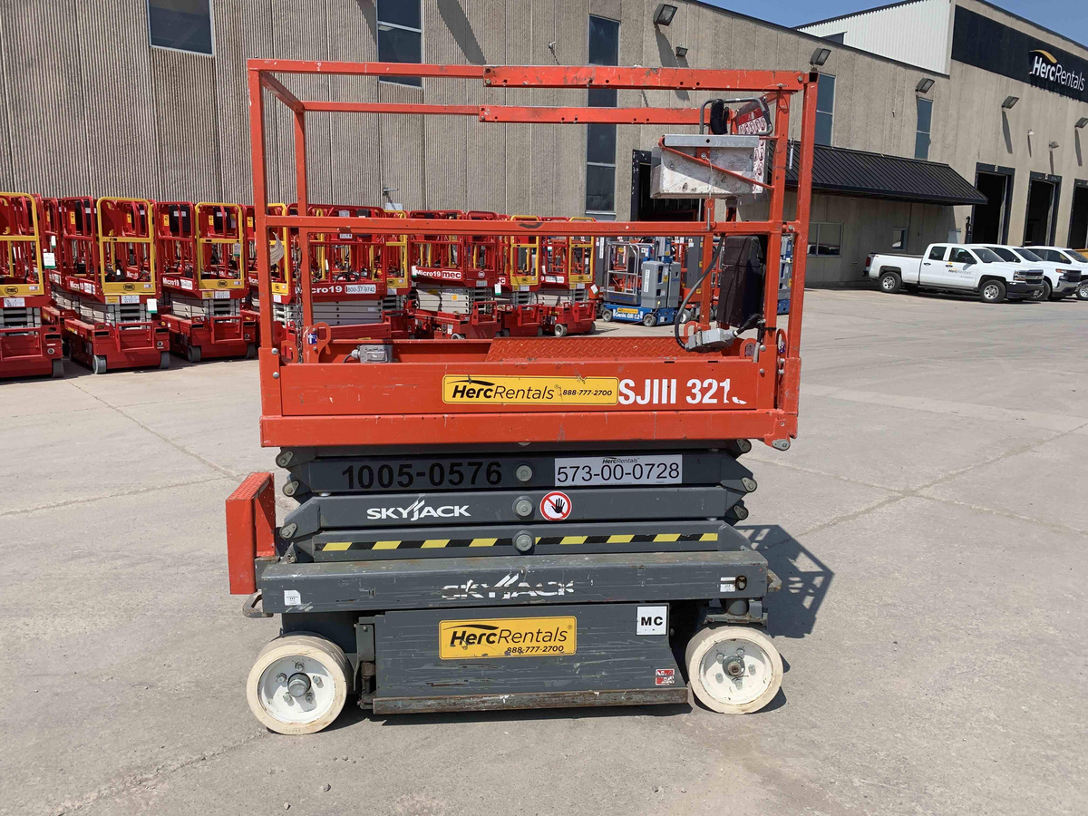 Subcategory - 19+ Ft Electric Scissor Lifts | image 0