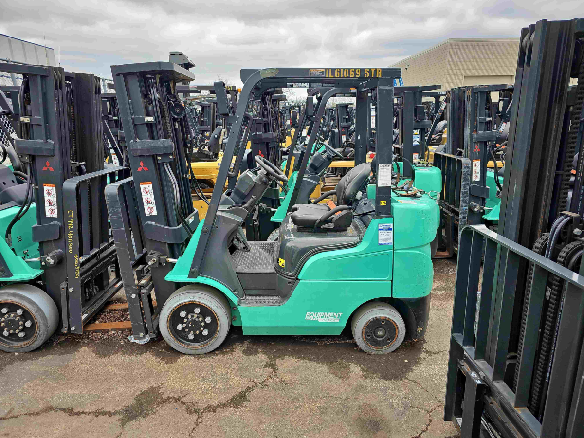 Subcategory - 0-19,999 Lb Cushion Tire Forklift Trucks | image 1