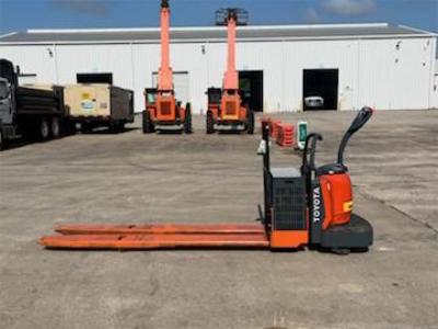 Gallery Thumbnail - Subcategory - Pallet Trucks | image 0