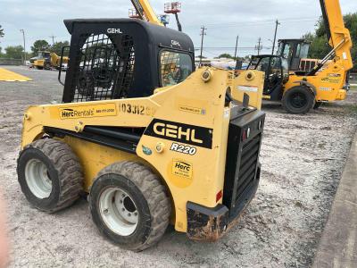 Gallery Thumbnail - Subcategory - 1,100-2,999 Lb Skid Steer Loaders | image 2